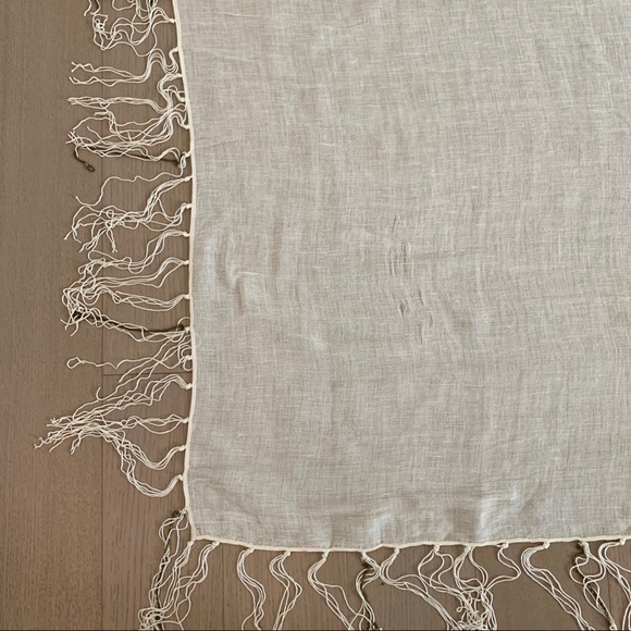 Cream scarf - Picture 8 of 8